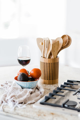 Lattice Utensil Holder